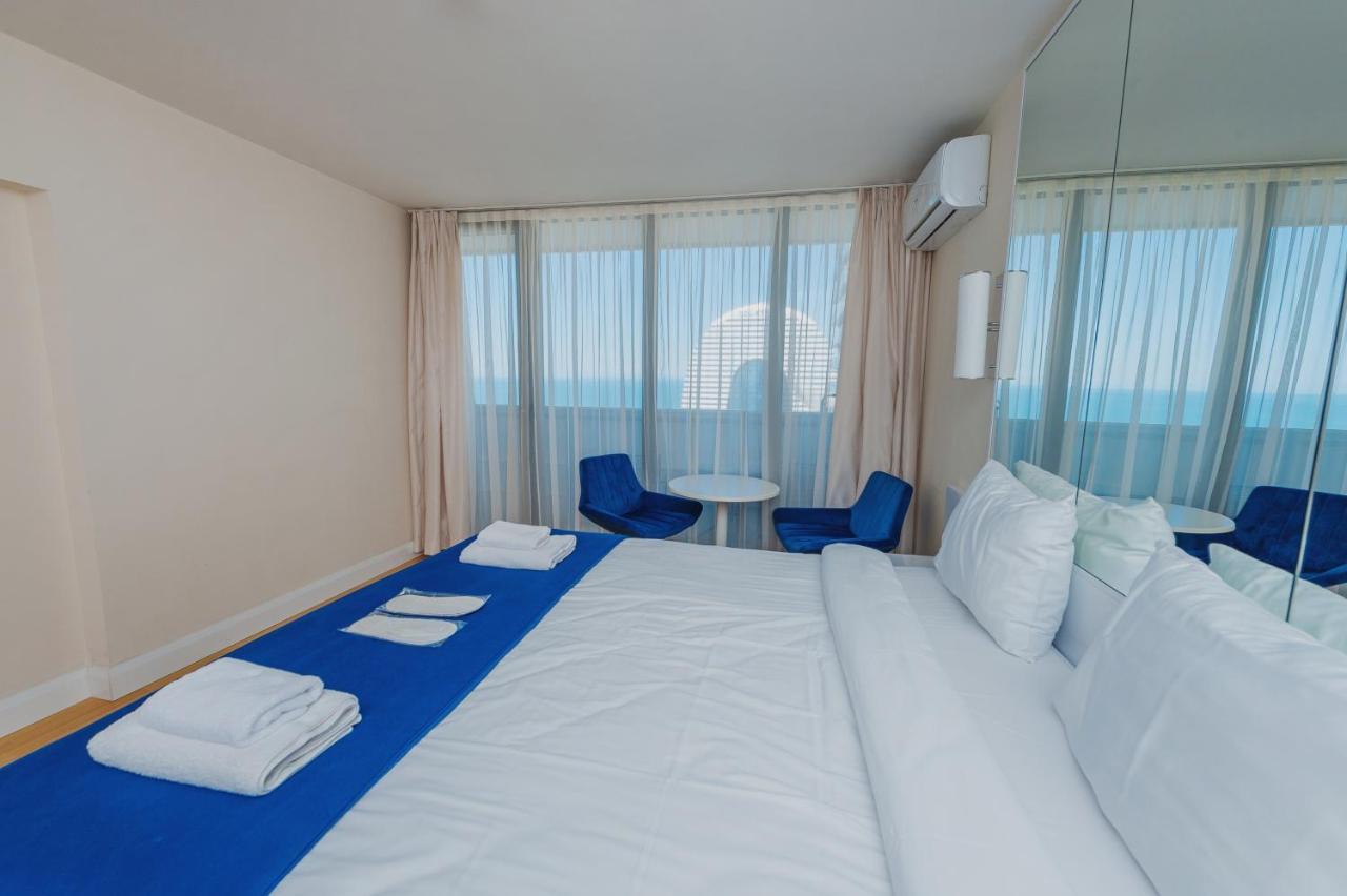 Orbi City Luxury Suite Батуми Экстерьер фото